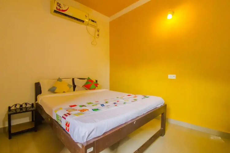 OYO 22472 Home Elegant Studio Apartment Baga