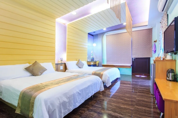 Standard Quadruple room