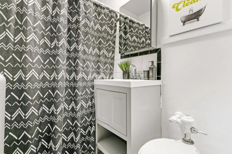 1-Bedroom Apt 3-min to train to Chicago Downtown