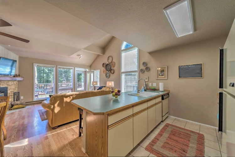 2 Bedrooms Apartment