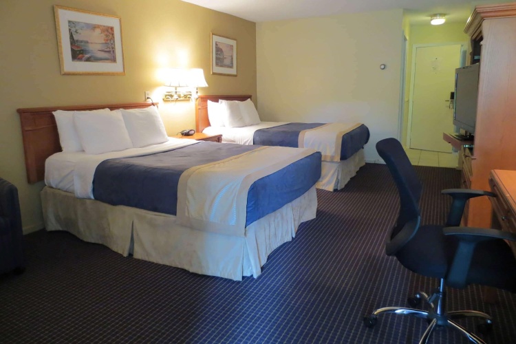 Standard Quadruple room