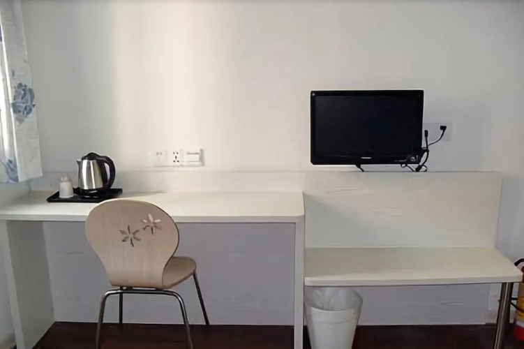 V8 Hotel Xi Cun Branch