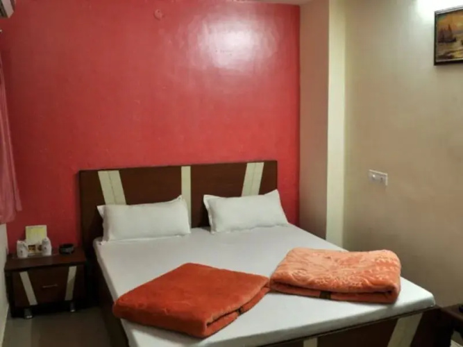 Hotel Pukhraj