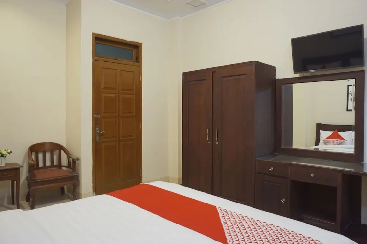 Deluxe Suite