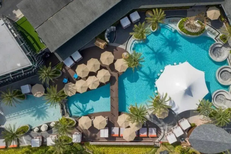 Sea View Suite Pool Access  C81