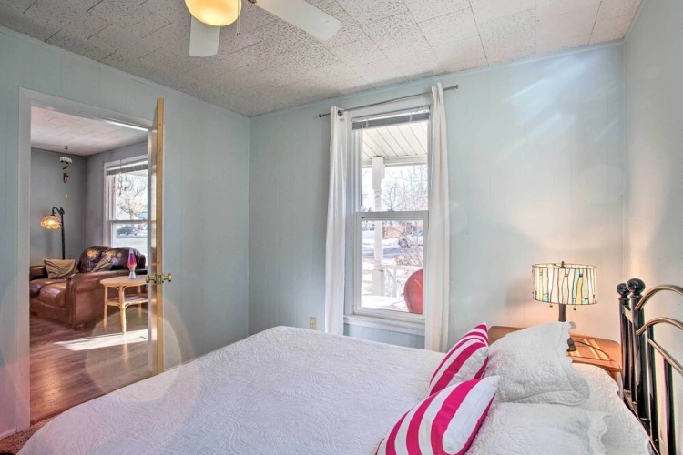 2 Bedrooms Cottage
