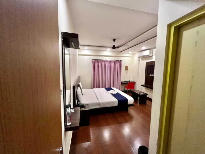 Royal Wood Premier
