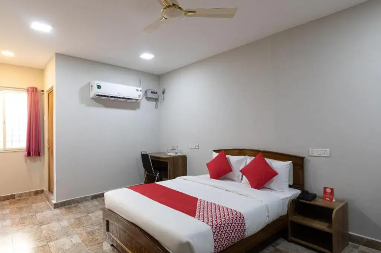 Nestle Inn By OYO Rooms