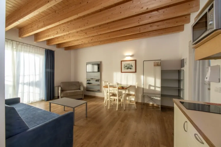 Apartment with balcony