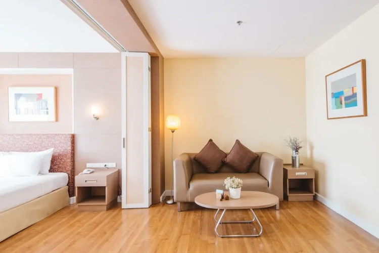 Suite with balcony