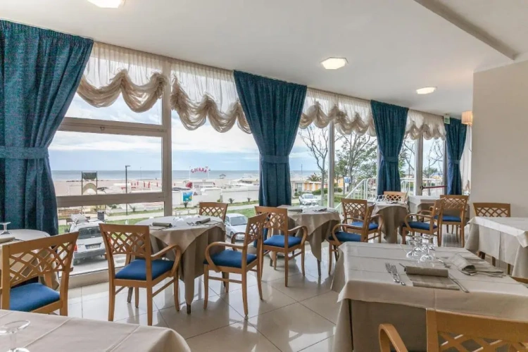 Standard Double room with sea view