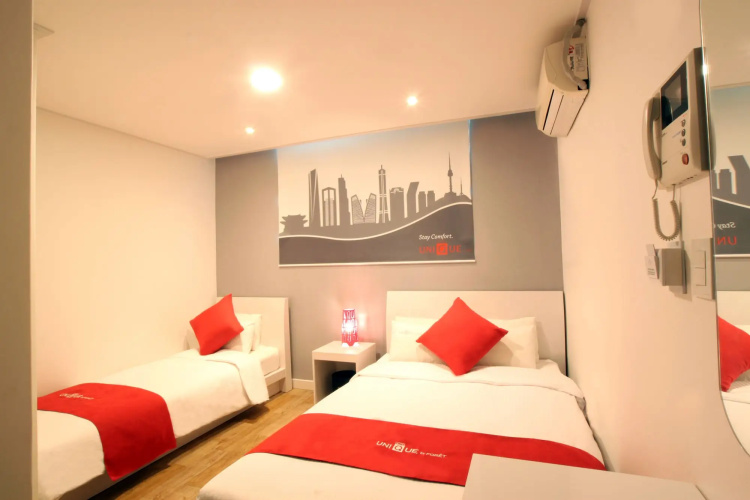 Three Seven Hotel