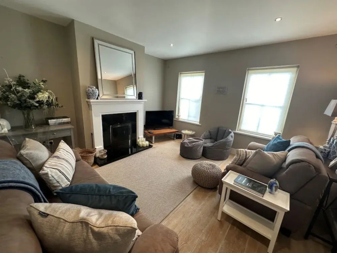 7 Oakwood Manor Kenmare