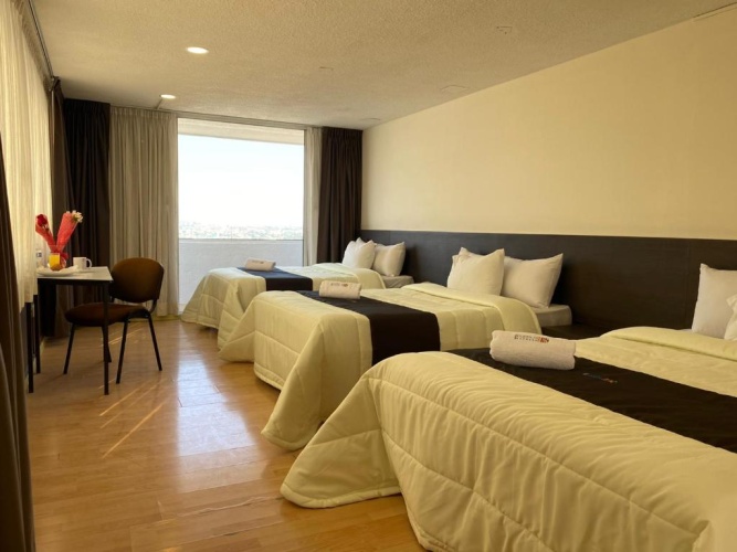 Standard Triple room