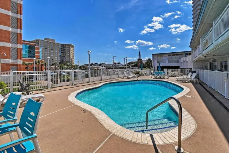 Oceanfront Resort Studio on Virginia Beach!