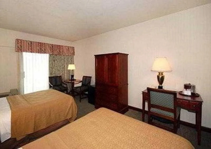 Quality Hotel & Suites Central