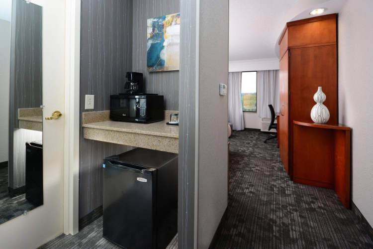 Courtyard by Marriott Danville
