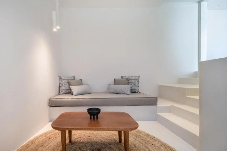 Akra Suites & Spa