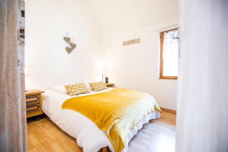 2 Bedrooms Cottage