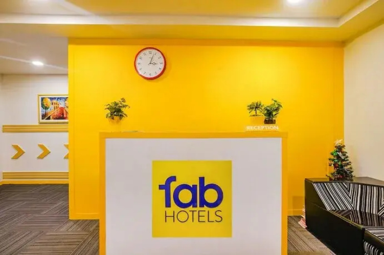 Fabexpress Luxury Inn