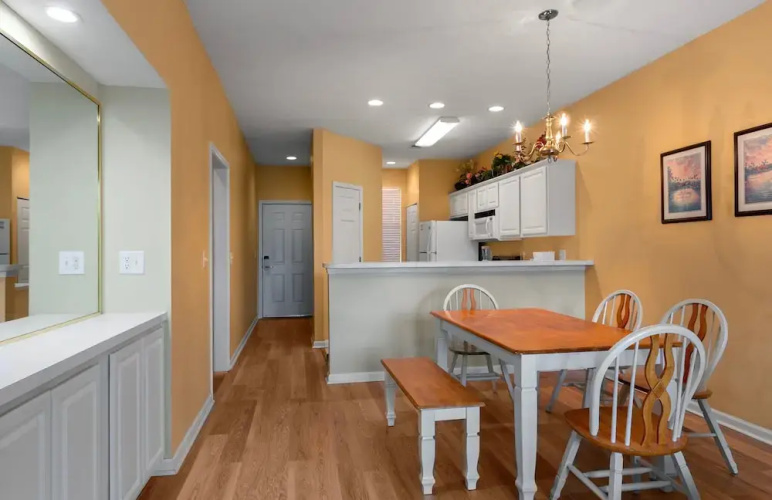 River Oaks 50b 2 Bedroom Condo