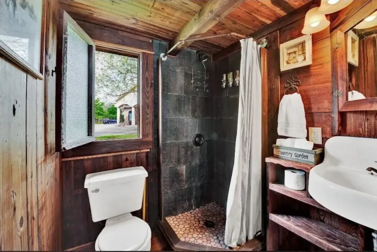 Standard Cottage