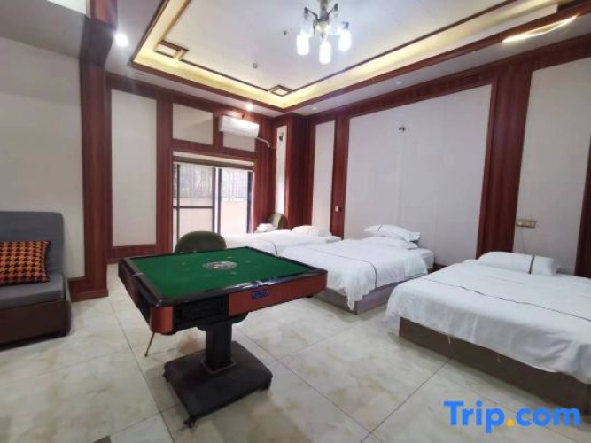 Standard Twin Family room