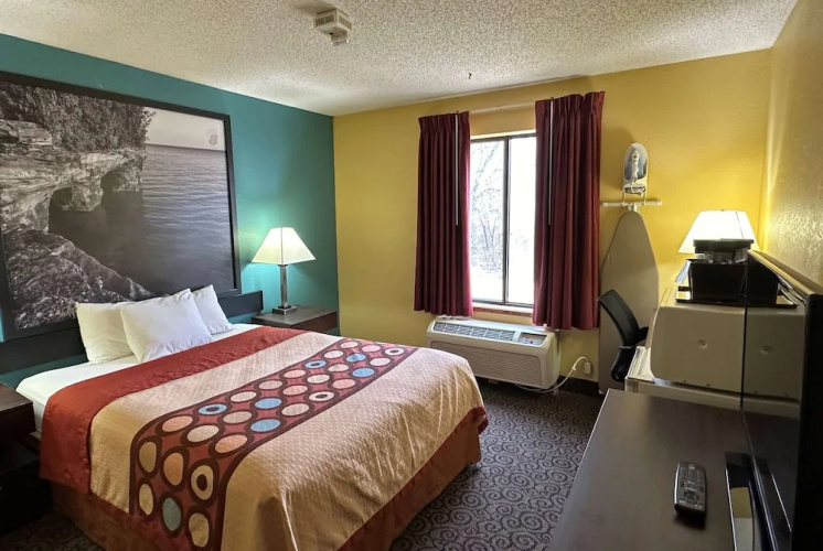 Super 8 Appleton - Appleton, WI