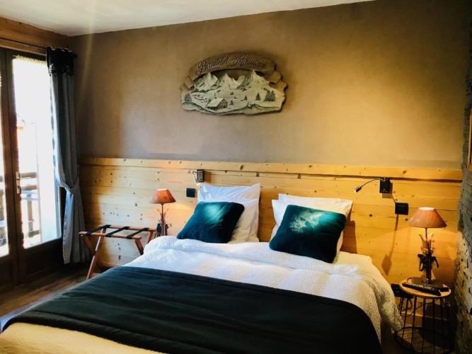 Standard Double room with view