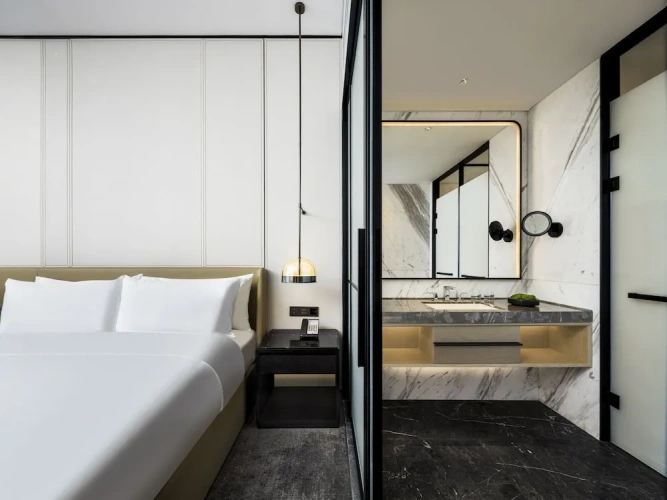 Executive Double room with lake view