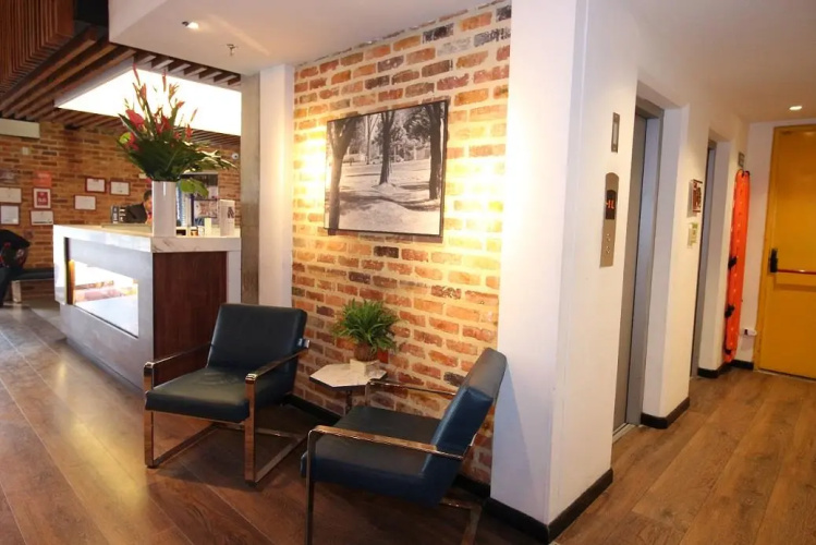 Hotel B3 Virrey