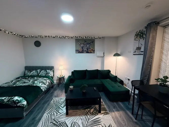 Spacious Central Bull Ring Apt