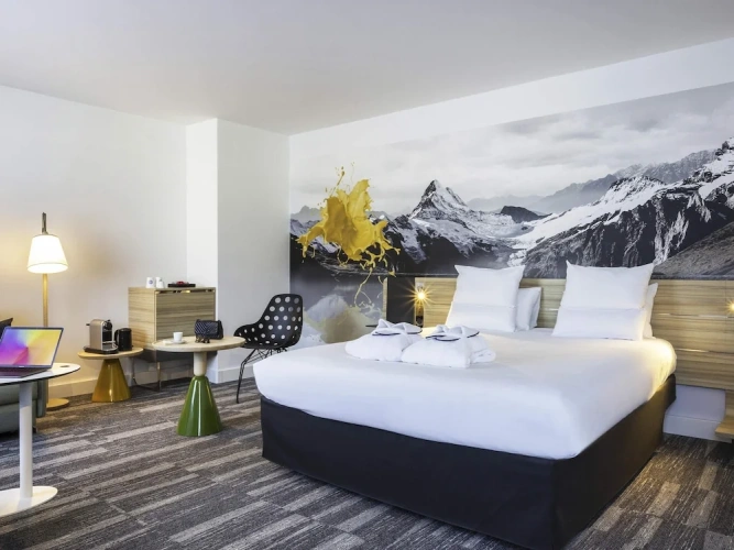 Double Suite with mountain view