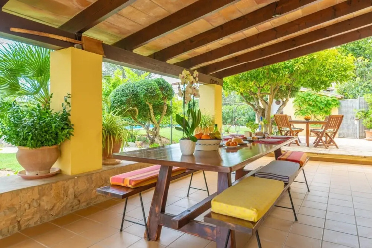 Villa in Pollenca With Private Pool & Garden