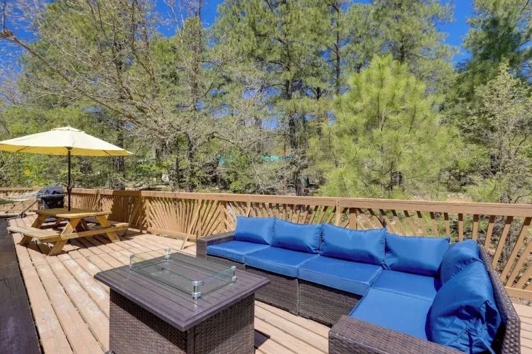 3 Bedrooms Cottage with balcony