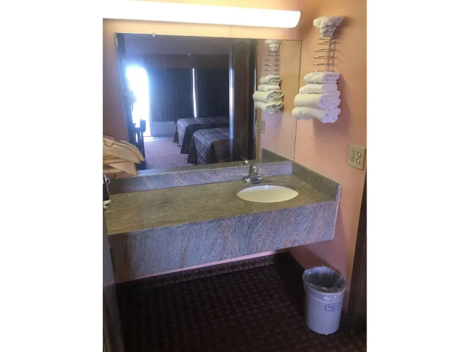 Regency Inn