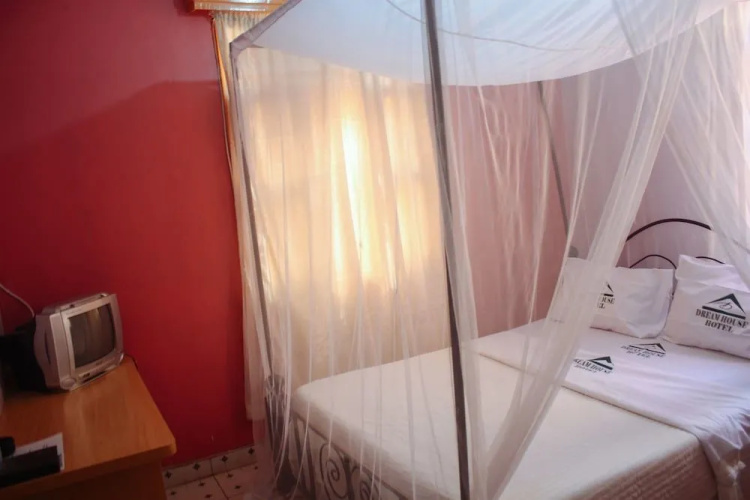 Dream House Hotel Ltd