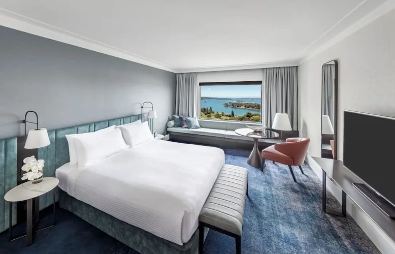 Classic Double room with East Harbour view