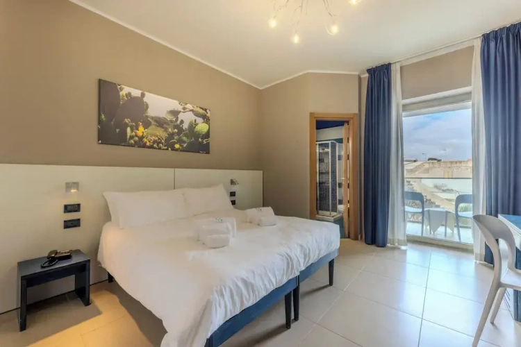 Standard Double room with balcony