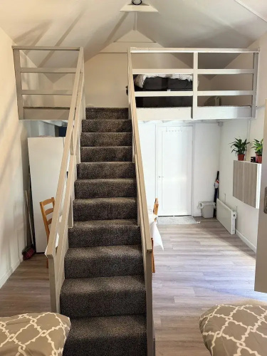 Entire Studio With 2 Extra Beds
