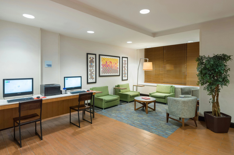 Holiday Inn Express New York City Times Square photo 16