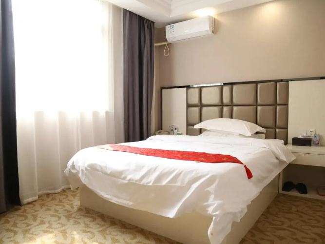 Super 8 Putian Zhengrong Square
