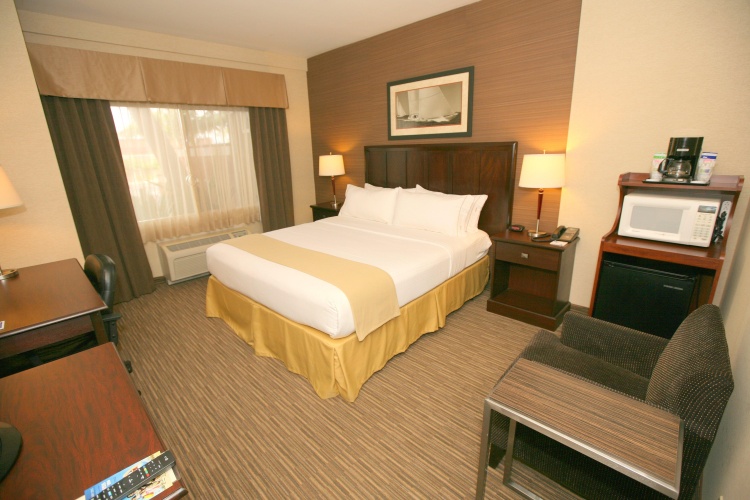 Holiday Inn Express San Diego South - Chula Vista photo 8