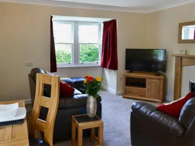 Flat 2 Lonsdale House