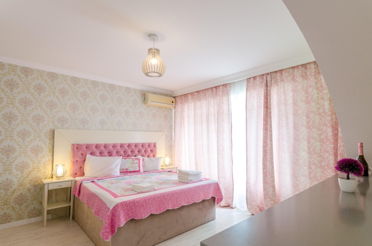 1 Bedroom Superior Apartment