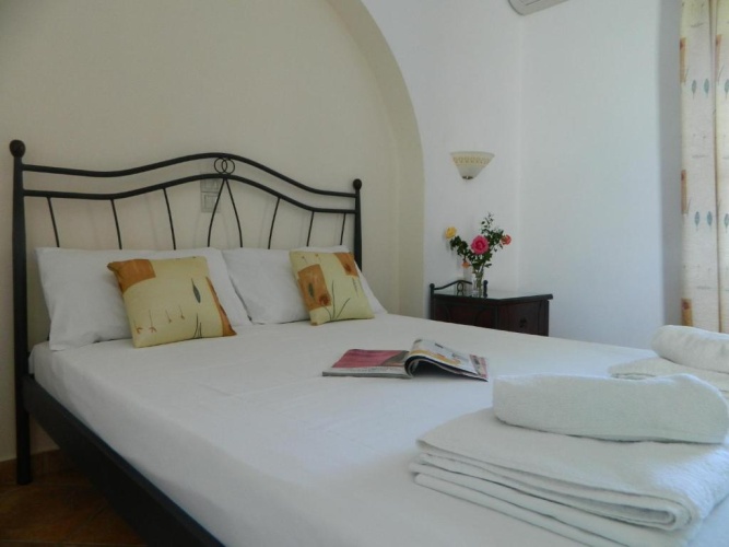 2 Bedrooms Quadruple Apartment