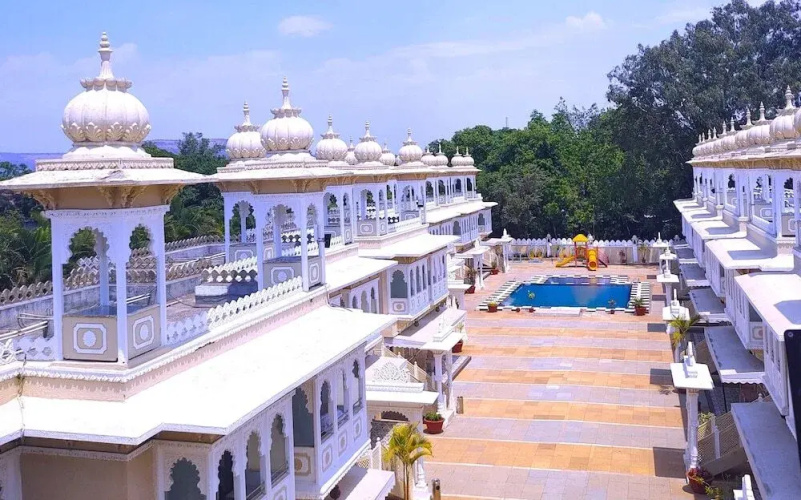 Gautam Hotel Lonavala