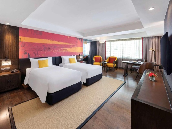 Deluxe Bathtub Twin room