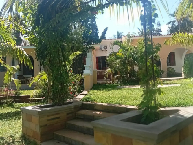 Kamsons Villa