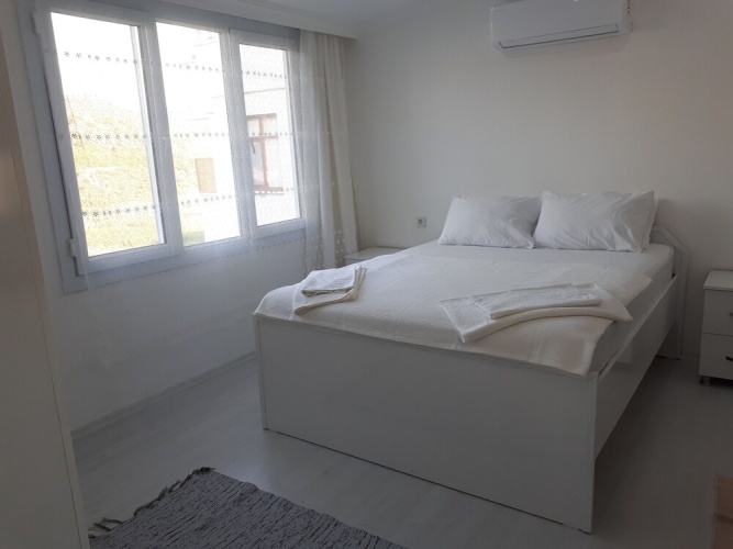 Family Apartment with balcony and with partial view